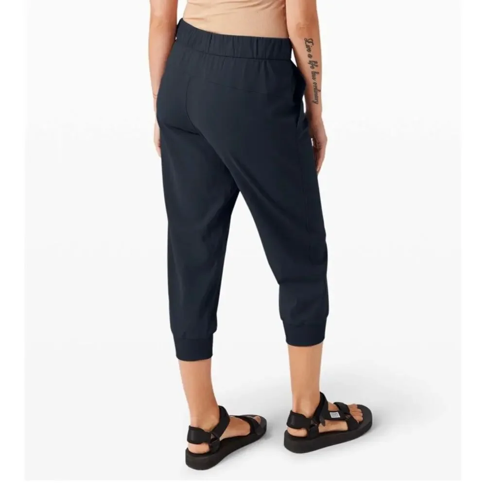 Lululemon On The Fly Crop Jogger True Navy